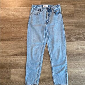 Abercrombie & Fitch Curve Love High Rise Mom Jeans